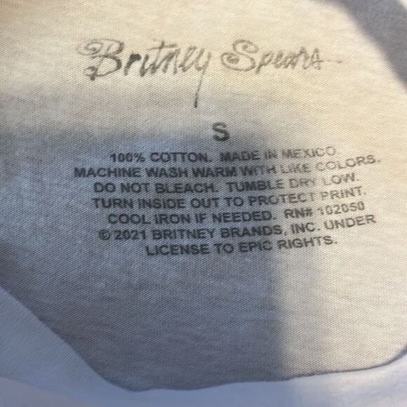 Britney Spears T-Shirt Size Small 100 % Cotton In Good Condition - Picture 3 of 3